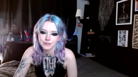 Snapshot of cerianex chatting on 2, 1, 2025 Averi online show from 2, 1, 2025