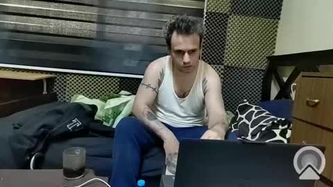 Snapshot of cezar46 chatting on 4, 2, 2025 cezar online show from 4, 2, 2025
