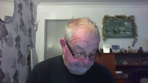 Champers online show from 4, 1, 2025