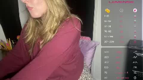 ChanelMaxxx online show from 24, 6, 2026