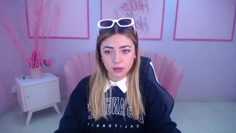 Snapshot of channel_blonde_a chatting on 9, 12, 2024 channel_blonde_a online show from 9, 12, 2024
