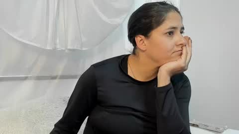 Snapshot of chantal_adams0 chatting on 13, 7, 2026 chantal online show from 13, 7, 2026