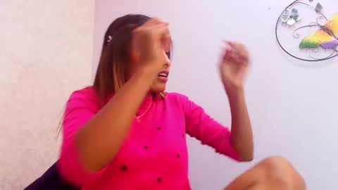 Raquel  online show from 27, 9, 2025