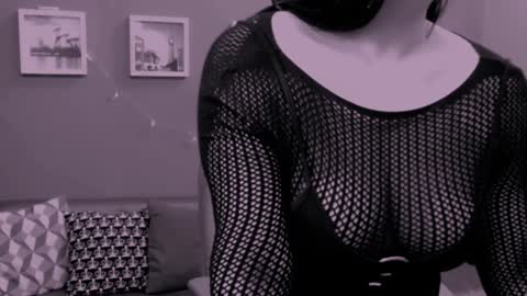 Snapshot of chantallovely chatting on 14, 12, 2024 The Queen online show from 14, 12, 2024