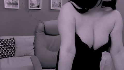 Snapshot of chantallovely chatting on 12, 1, 2025 The Queen online show from 12, 1, 2025