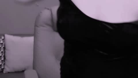 Snapshot of chantallovely chatting on 26, 1, 2025 The Queen online show from 26, 1, 2025