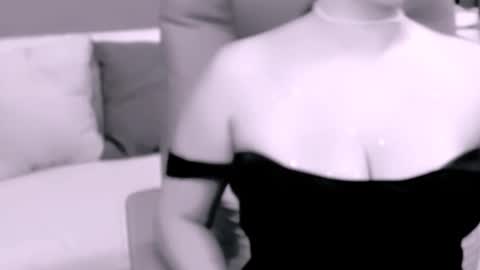 Snapshot of chantallovely chatting on 12, 10, 2025 The Queen online show from 12, 10, 2025