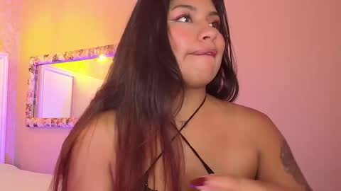 Snapshot of chantalpetit chatting on 22, 5, 2026 chantalpetit online show from 22, 5, 2026