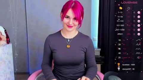 Snapshot of chaoka_ chatting on 10, 1, 2025 Suzanna Snow online show from 10, 1, 2025