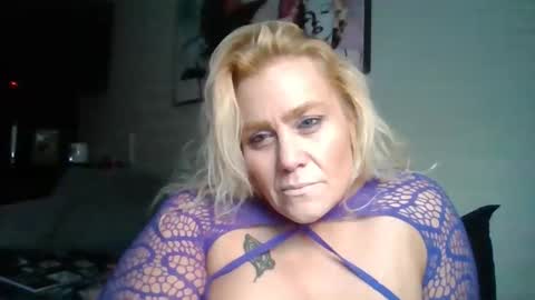 Ms. Behaving online show from 1, 6, 2026
