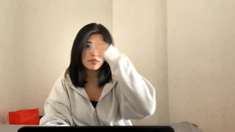 Snapshot of charalilleberg chatting on 30, 11, 2025 Lola online show from 30, 11, 2025