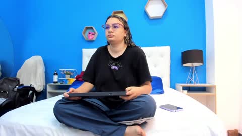 Charles y Elara online show from 29, 12, 2024