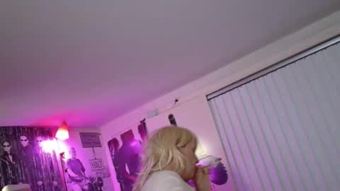 Charli online show from 5, 2, 2025