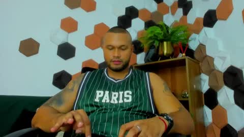 Snapshot of charliegrifin chatting on 12, 5, 2026 online show from 12, 5, 2026