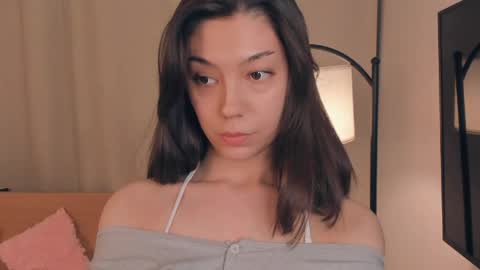 Snapshot of charlinepiker chatting on 1, 5, 2026 Yumi online show from 1, 5, 2026