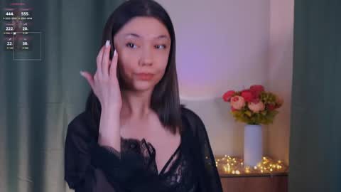 Snapshot of charlinepiker chatting on 5, 5, 2026 Yumi online show from 5, 5, 2026