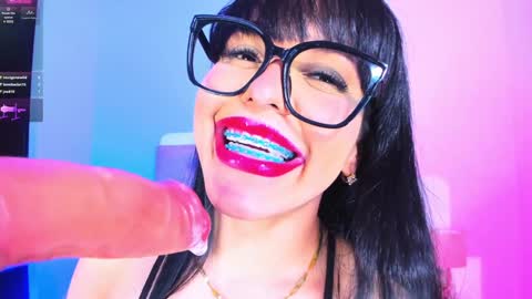 Charloott Evans online show from 8, 2, 2025