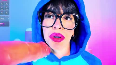 Charloott Evans online show from 18, 2, 2025