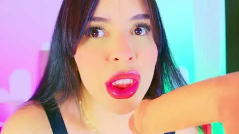 Charloott Evans online show from 4, 11, 2025