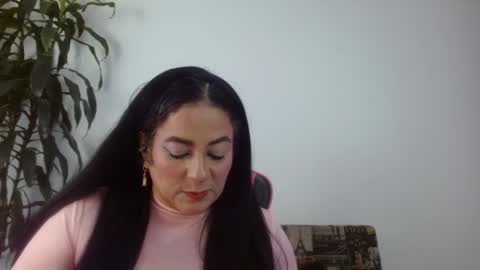 Snapshot of charlot_miller chatting on 23, 10, 2025 Charlot online show from 23, 10, 2025