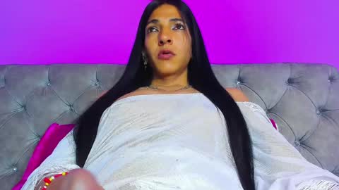 Snapshot of charlot_sanchez chatting on 26, 12, 2024 lot online show from 26, 12, 2024