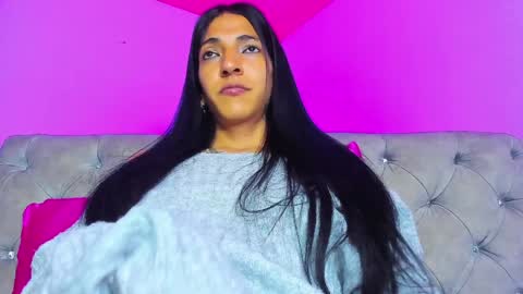 Snapshot of charlot_sanchez chatting on 27, 12, 2024 lot online show from 27, 12, 2024