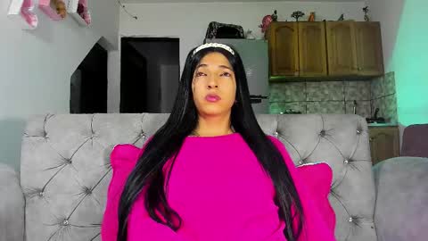 Snapshot of charlot_sanchez chatting on 24, 9, 2025 lot online show from 24, 9, 2025
