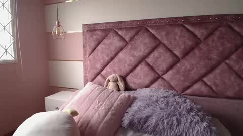 Snapshot of charlote__miller chatting on 7, 3, 2025 You honey online show from 7, 3, 2025