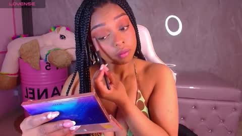 Charlote  online show from 18, 11, 2025