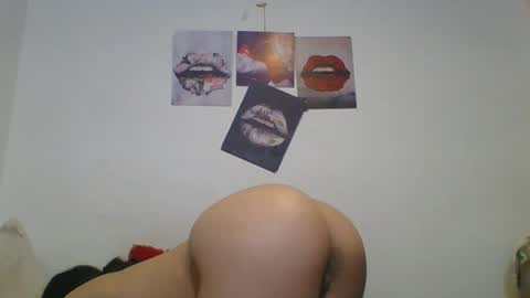 karinaa independent model online show from 6, 3, 2025