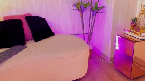   Charlotte  online show from 10, 11, 2025