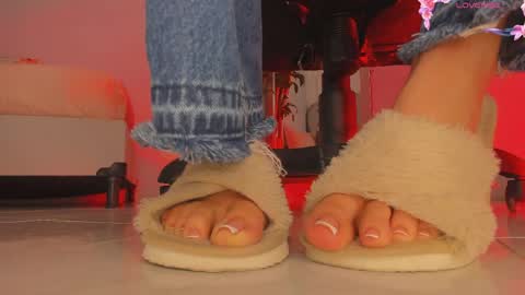 charlotte  grey online show from 26, 3, 2026