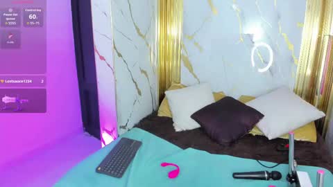 Snapshot of charlotte__milf chatting on 26, 5, 2026 charlotte__milf online show from 26, 5, 2026