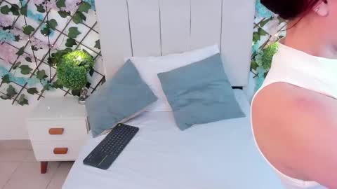 Charlotte Blossom online show from 1, 12, 2025