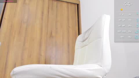 Snapshot of charlotte_cruzxx chatting on 28, 12, 2024 charlotte_cruzxx online show from 28, 12, 2024