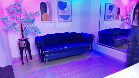 Charlotte online show from 8, 11, 2025