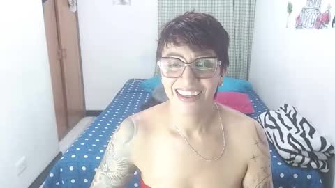 Snapshot of charlotte_gray_1 chatting on 15, 5, 2026 Charlotte online show from 15, 5, 2026