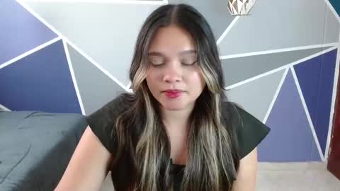 Charlotte  online show from 19, 10, 2025