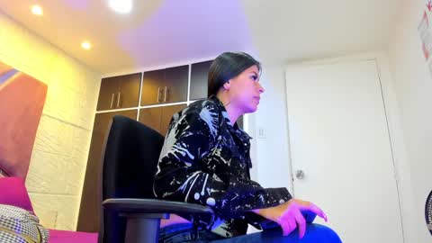 Snapshot of charlotte_icee chatting on 1, 2, 2025 Charlotte Icee online show from 1, 2, 2025