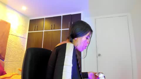 Snapshot of charlotte_icee chatting on 6, 2, 2025 Charlotte Icee online show from 6, 2, 2025