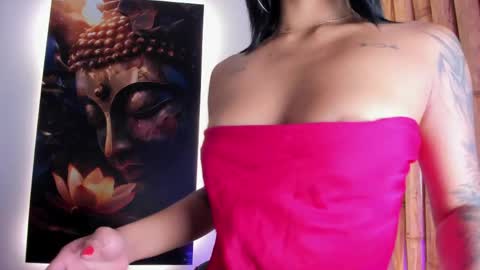 Snapshot of charlotte_mitchell_25 chatting on 20, 5, 2026 CHARLOTTE online show from 20, 5, 2026