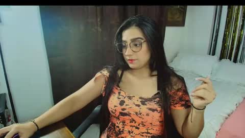 charlotte_richardson online show from 27, 11, 2025