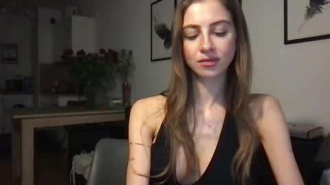 Snapshot of charlotte_roche chatting on 19, 2, 2025 Charlotte Roche online show from 19, 2, 2025