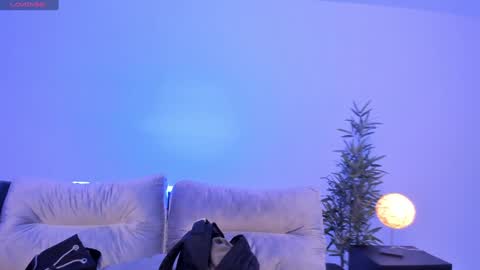 Charlotte  Everyday From 0700 to 1300 Col Time online show from 4, 2, 2025