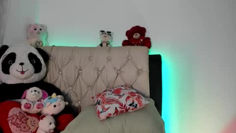 Snapshot of charlottee07 chatting on 18, 2, 2026 charlottee07 online show from 18, 2, 2026