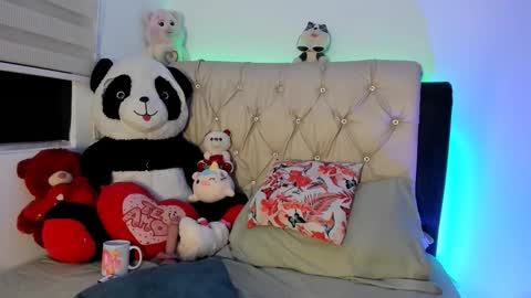 Snapshot of charlottee07 chatting on 20, 2, 2026 charlottee07 online show from 20, 2, 2026