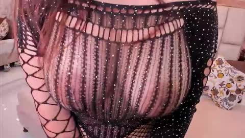 Snapshot of charlottee_foxx1 chatting on 21, 10, 2025 charlottee_foxx1 online show from 21, 10, 2025