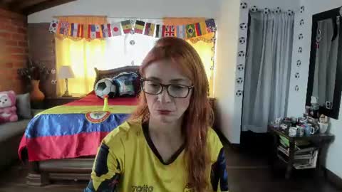 Snapshot of charlottewillson chatting on 17, 6, 2026 Charlotte online show from 17, 6, 2026