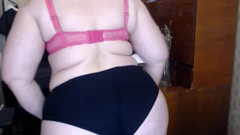 Snapshot of charlottextasty chatting on 22, 4, 2026 CharlotteXTasty online show from 22, 4, 2026