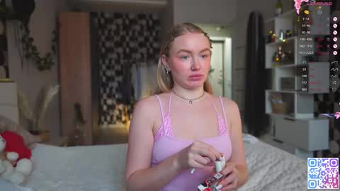 Snapshot of charming_daisy chatting on 16, 11, 2025 my fansly Charming daisy My Wishlist for new toys online show from 16, 11, 2025